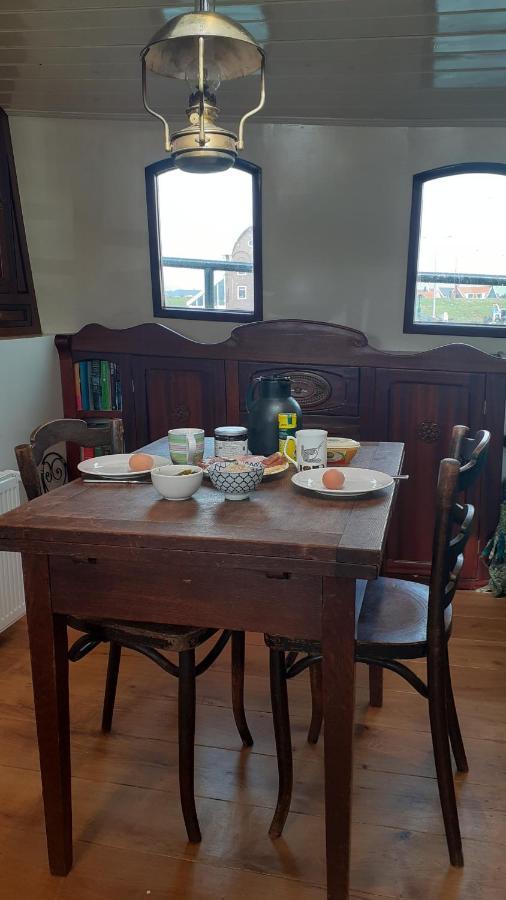 Klipper Engelburg Bed & Breakfast Зволе Екстериор снимка